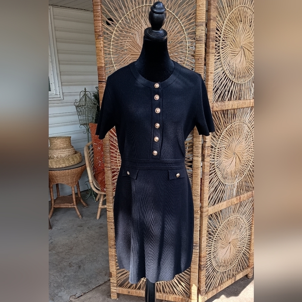 Merokeety Black Short Sleeve Dress with Gold Buttons_Med
